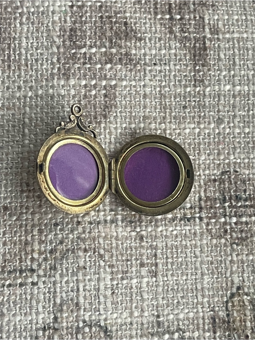Antique Victorian Floral Gold Filled Locket Pendant - Picture 7 of 8